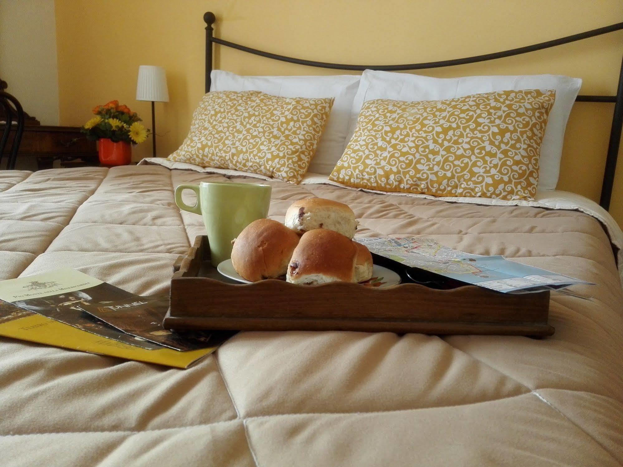 Bed And Breakfast Casa Mariella Неаполь Экстерьер фото